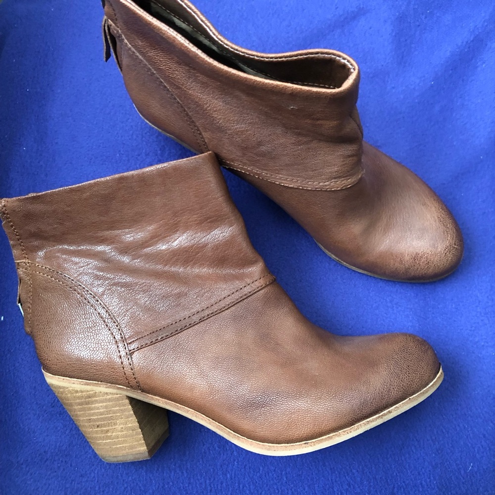 Sam Eledman booties size 8-Brand new